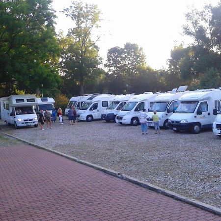 Zajazd Private Suwałki エクステリア 写真